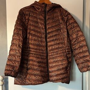 Lands' End Brown Leopard Print Puffer Jacket with matching gloves.  Size XL